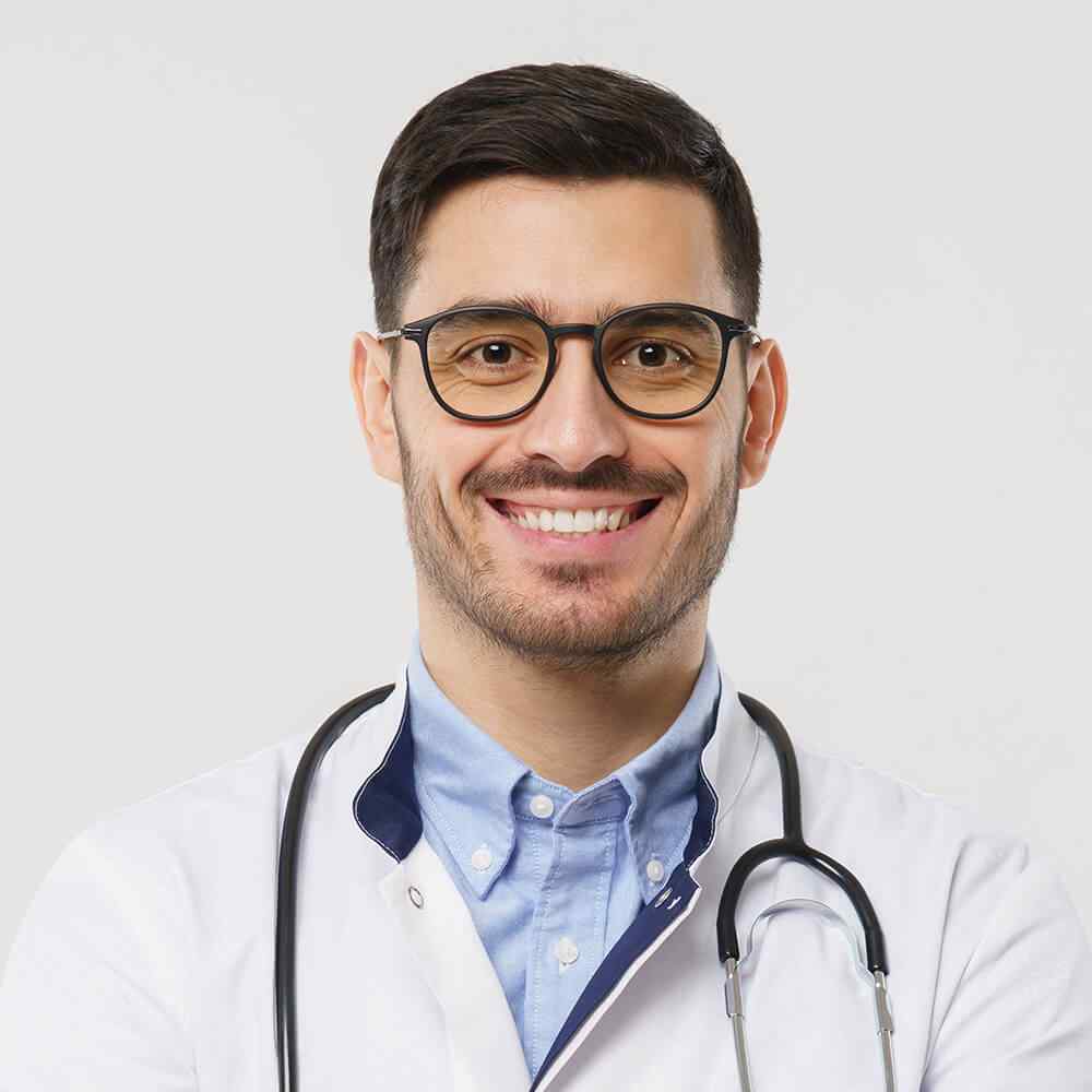 https://clinic.ariasibiu.ro/wp-content/uploads/2021/08/team_04.jpg